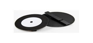 2  Schallplatten, Musik,  Vinylplatte auf Klammer, aus Holz