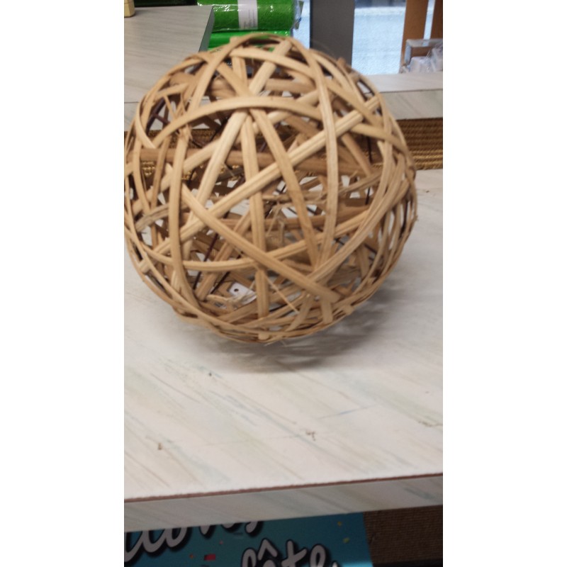 Boule en rotin fibre large brun clair, ø 20 cm Boule en rotin fibre large brun clair, ø 20 cm