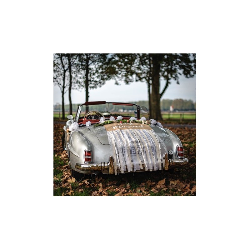 Landauto-Bausatz „Just Married“ aus Jute, Spitze, Leinen Landauto-Bausatz „Just Married“ aus Jute, Spitze, Leinen