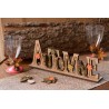 1 décoration lettres automne. 39 x 5,5 x 11cm, en bois et mousse. 1 décoration lettres automne. 39 x 5,5 x 11cm, en bois et mousse.